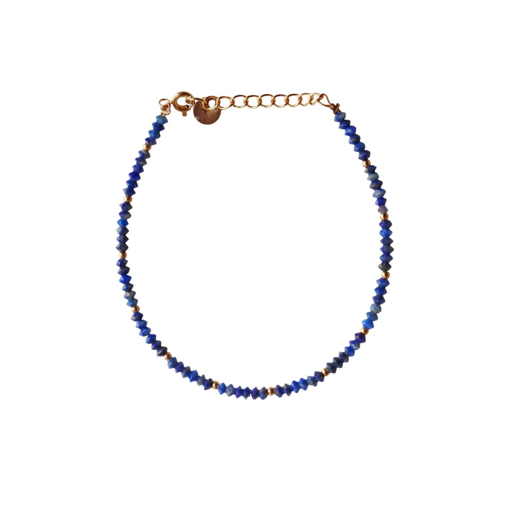 Uma armband met lapis lazuli