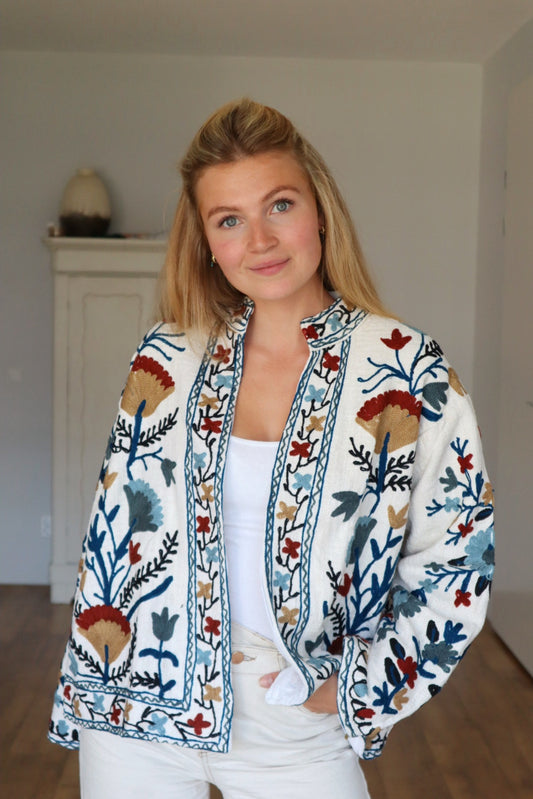 Jacket embroidered white