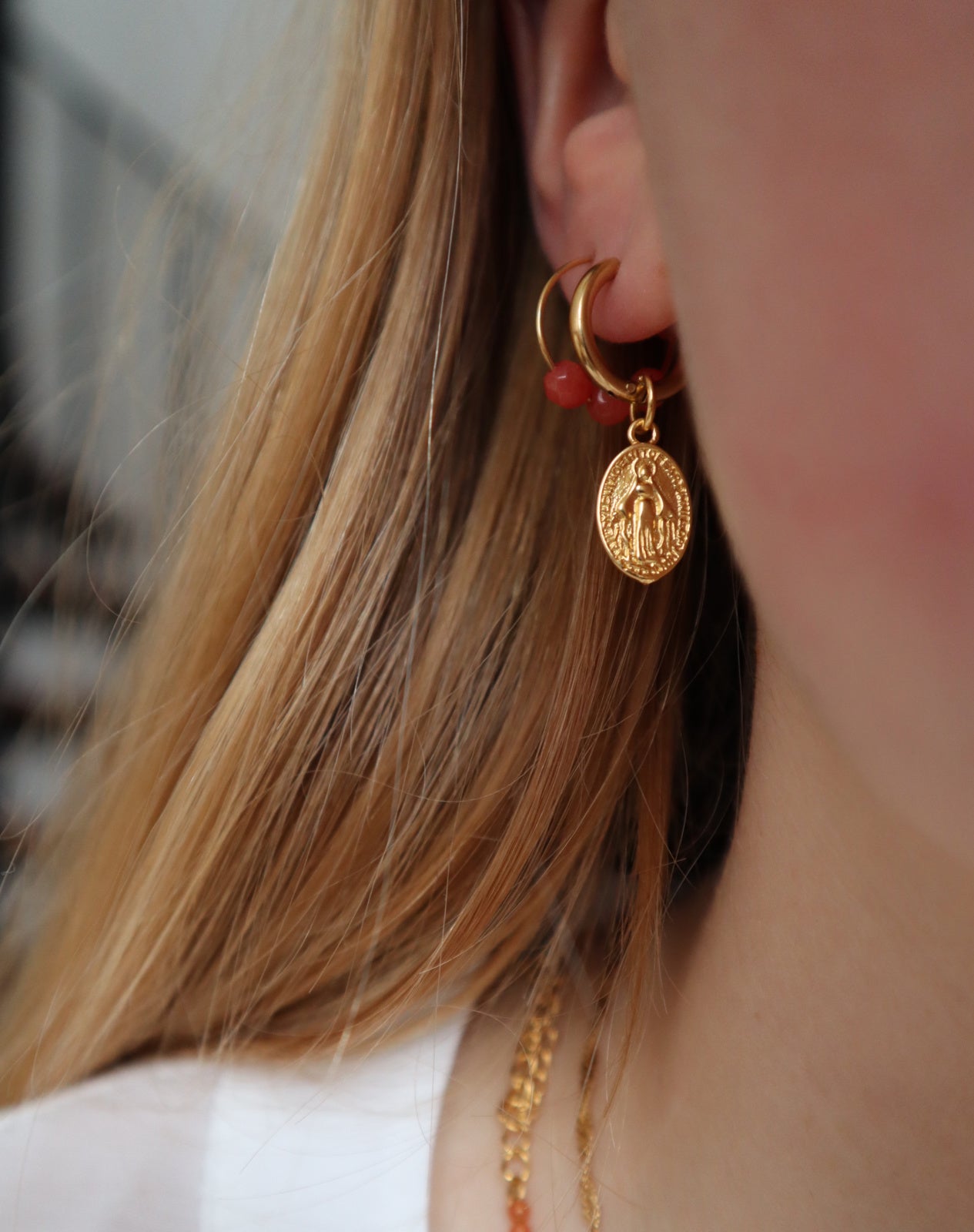 Lady mary earrings gold